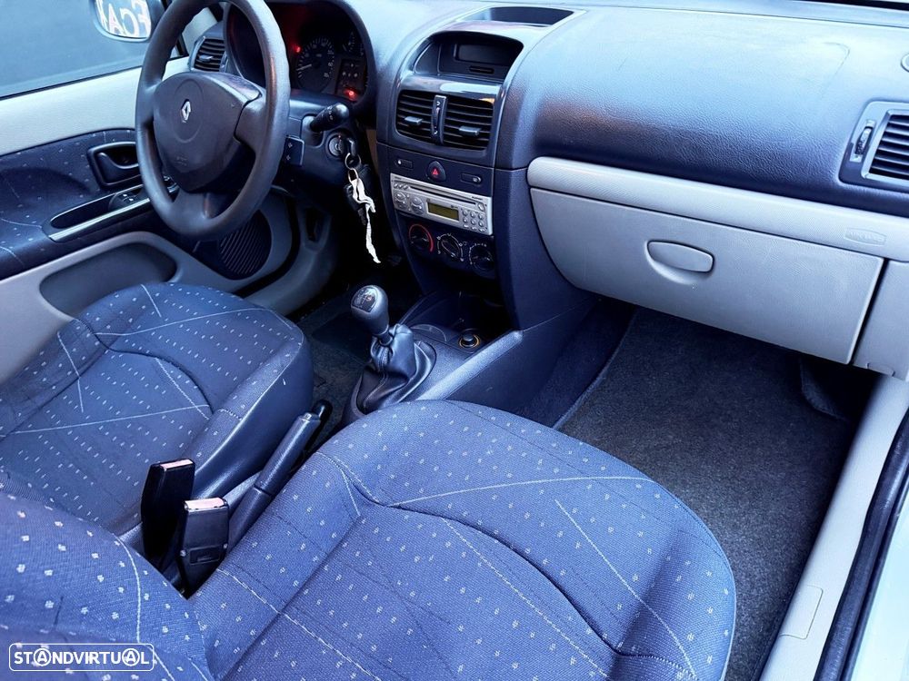 Renault Clio 1.5 dCi Dynamique Luxe - 41