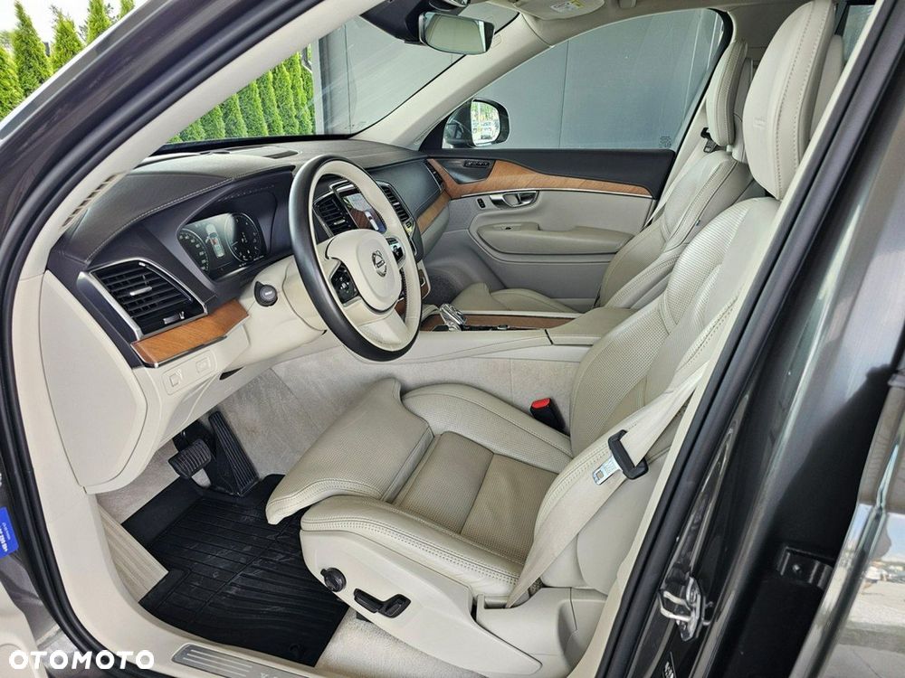 Volvo XC 90 - 14
