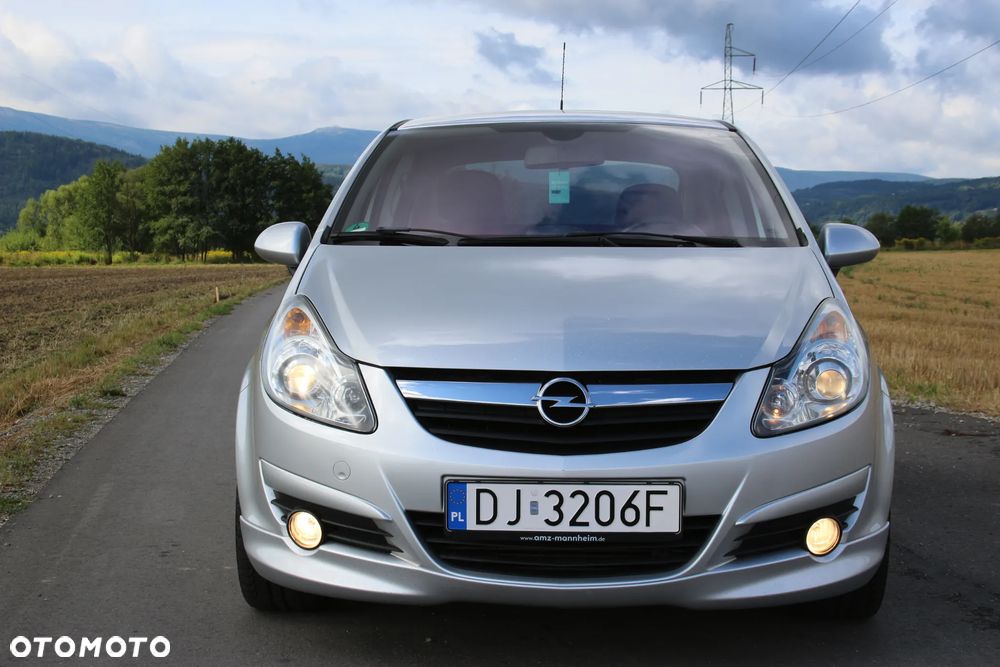 Opel Corsa 1.6T GSI - 3