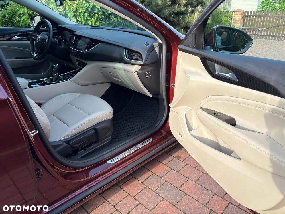 Opel Insignia 1.5 T Innovation S&S - 23