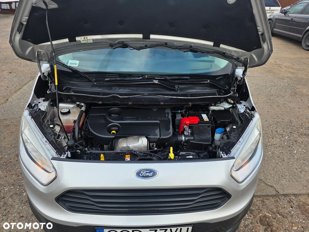 Ford Transit Courier Trend - 19