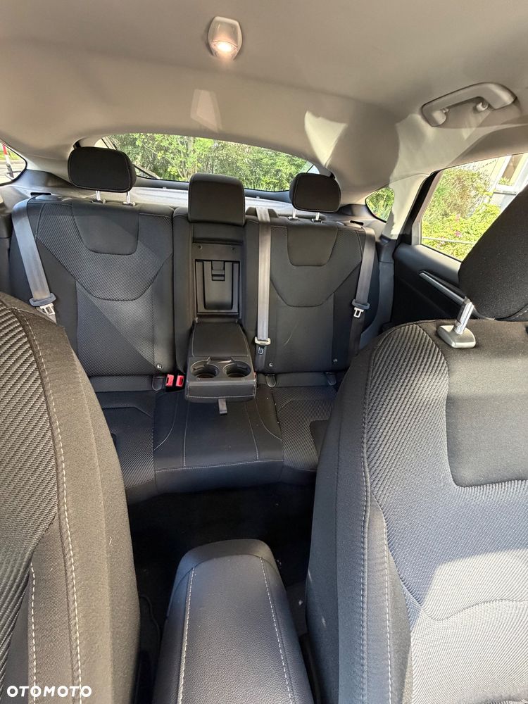 Ford Mondeo - 4