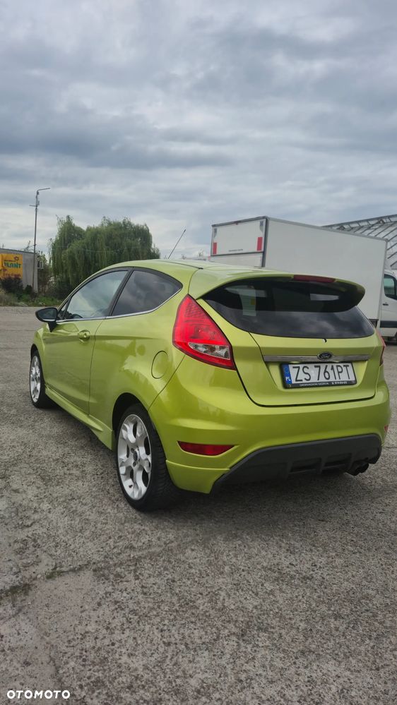 Ford Fiesta 1.6 Sport - 4