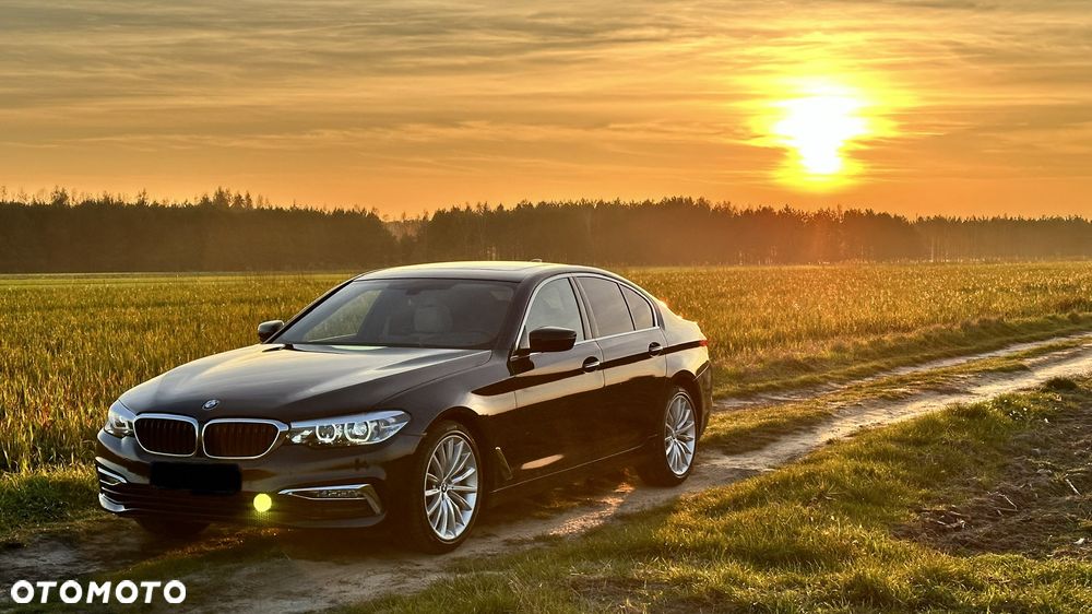BMW Seria 5 530i xDrive Luxury Line - 1