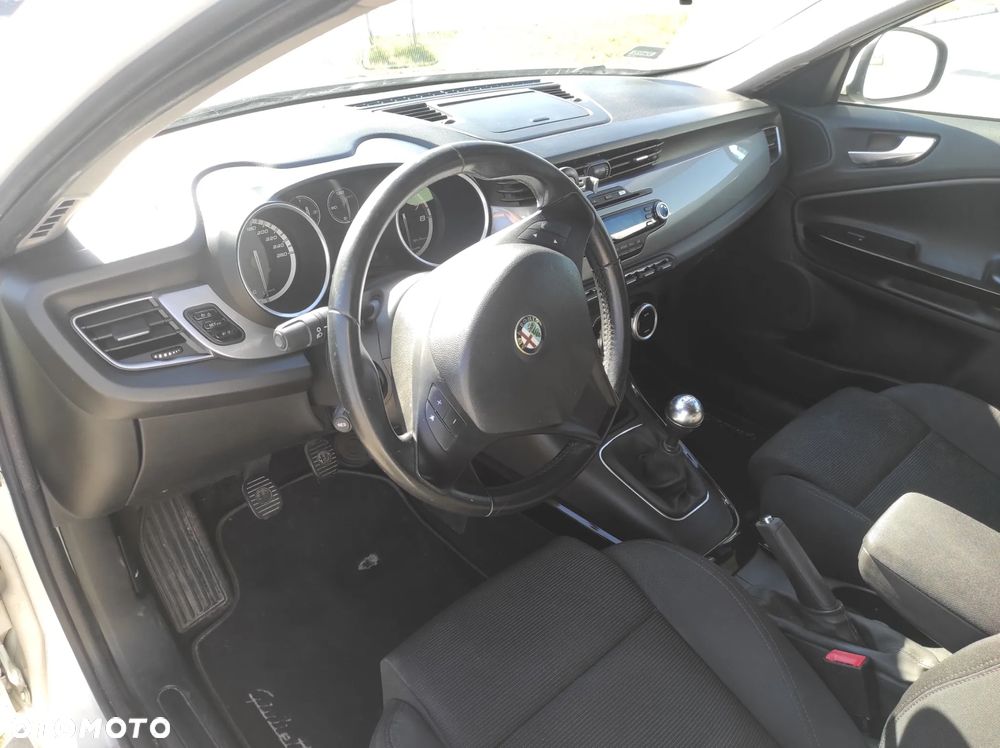 Alfa Romeo Giulietta 1.4 TB MultiAir Distinctive - 16