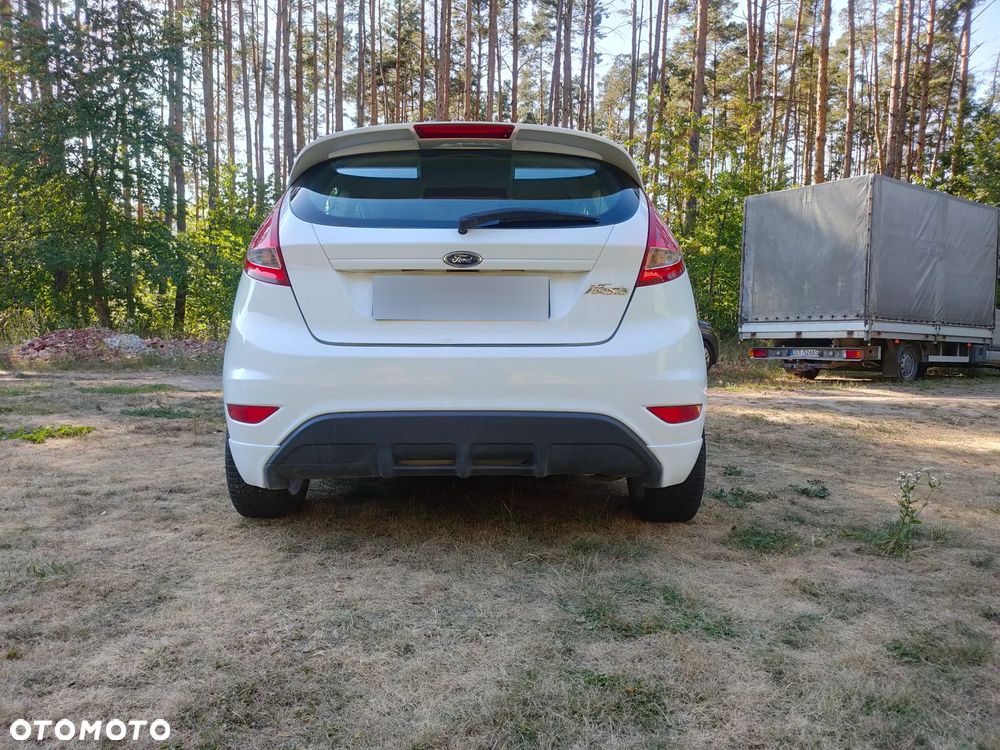 Ford Fiesta - 16