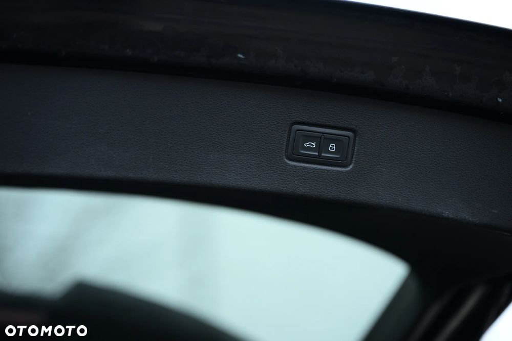 Audi Q7 55 TFSI quattro tiptronic S line - 31