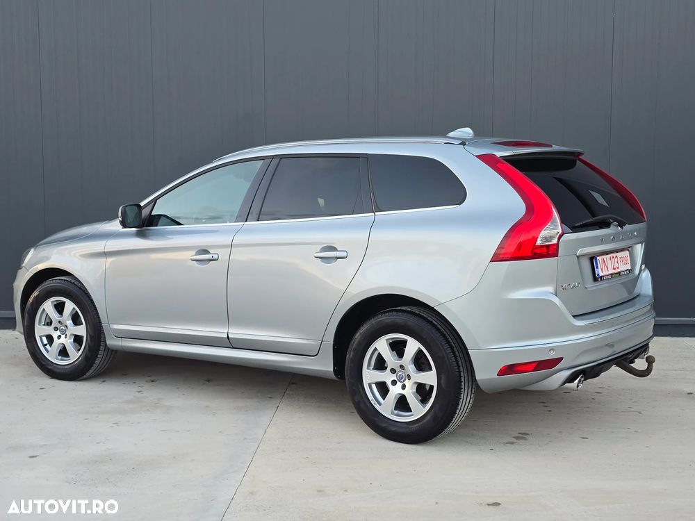 Volvo XC 60 D4 R-Design - 3