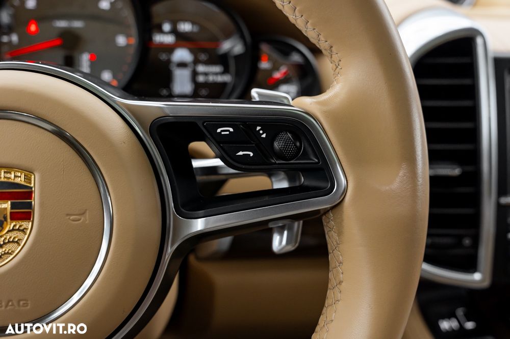 Porsche Cayenne S Tiptronic S - 32