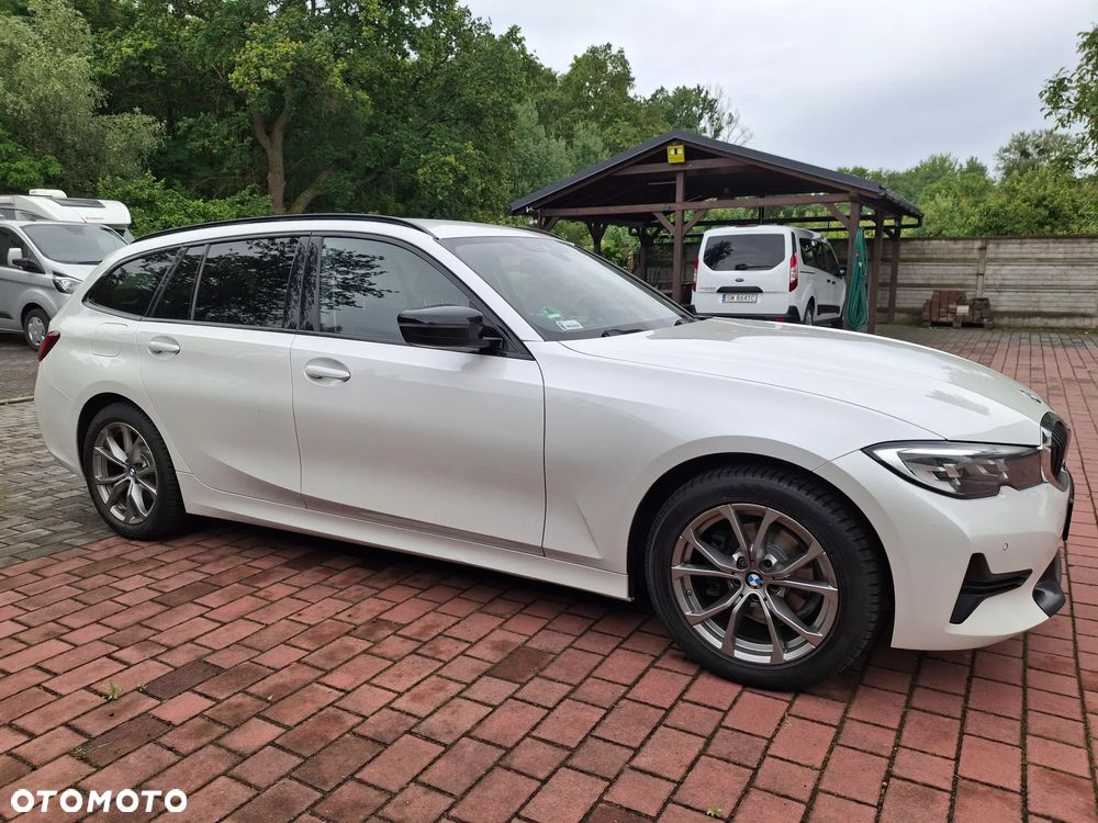 BMW Seria 3 318i Sport Line - 7