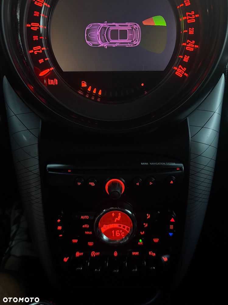 MINI Countryman Cooper SD ALL4 EU6 - 37