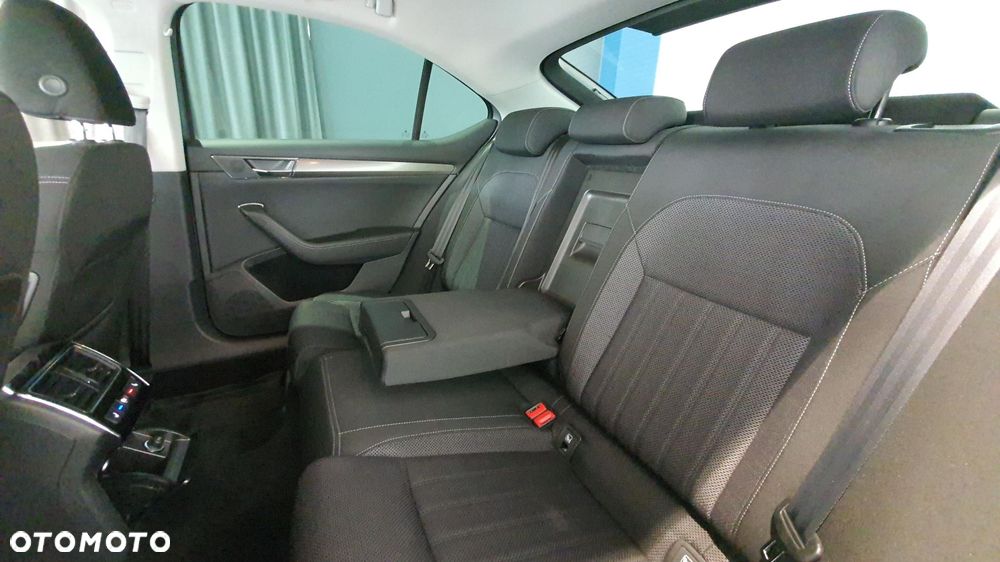 Skoda Superb 2.0 TDI SCR 4x4 Style DSG - 16