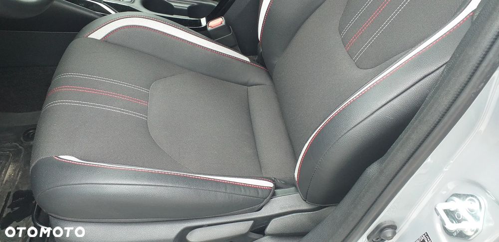 Toyota Corolla 2.0 Hybrid GR Sport - 9
