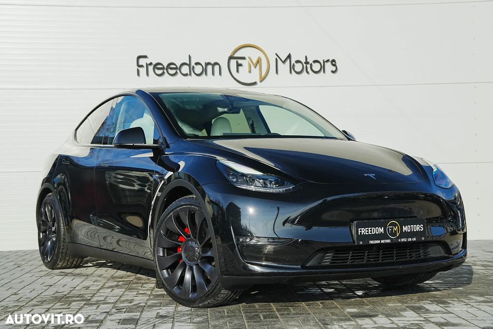 Tesla Model Y - 2