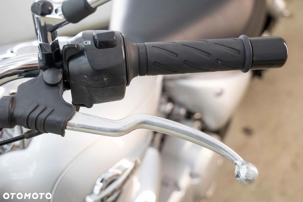 Suzuki Intruder - 27