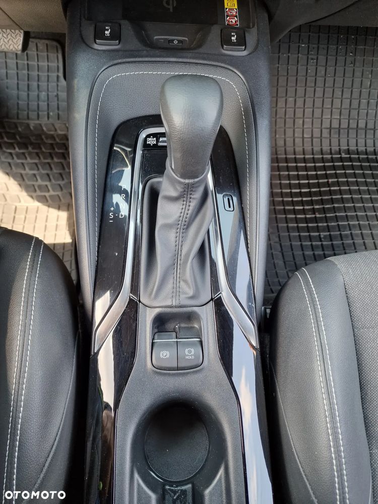 Toyota Corolla 2.0 Hybrid Style - 10
