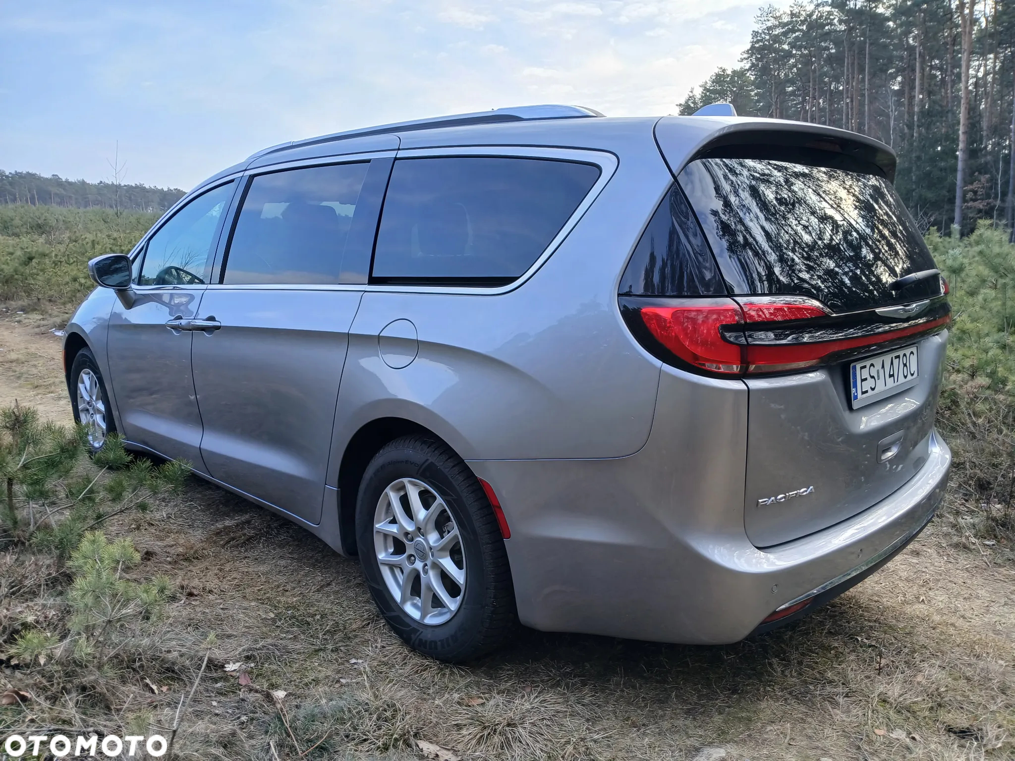 Chrysler Pacifica - 3