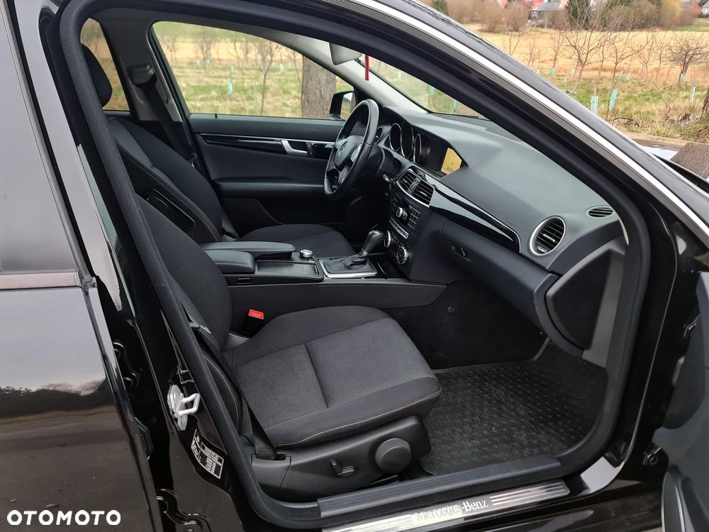 Mercedes-Benz Klasa C 180 (BlueEFFICIENCY) 7G-TRONIC - 11