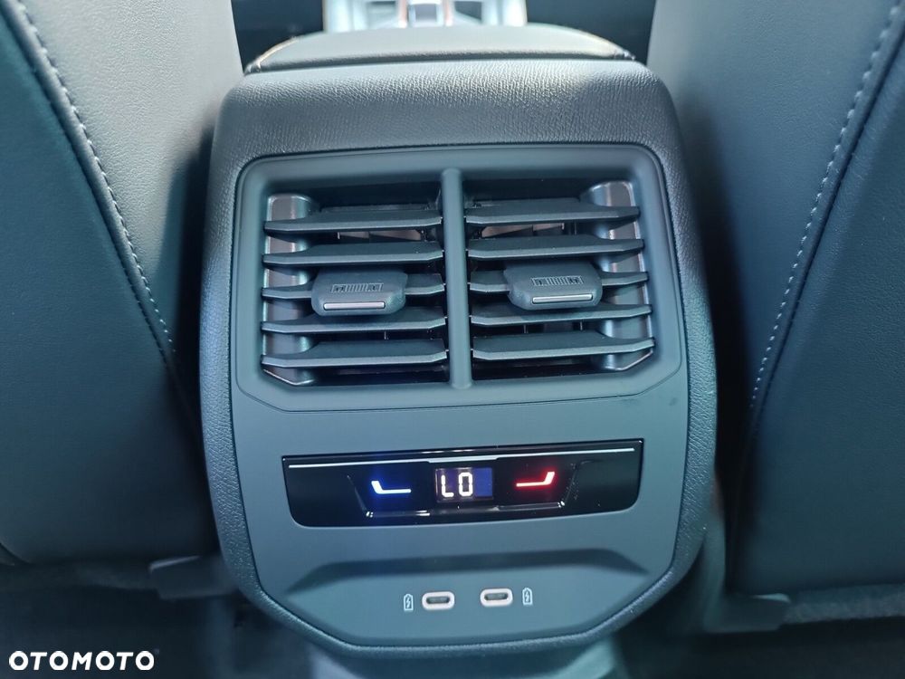 Cupra Leon 1.5 eTSI mHEV DSG - 22