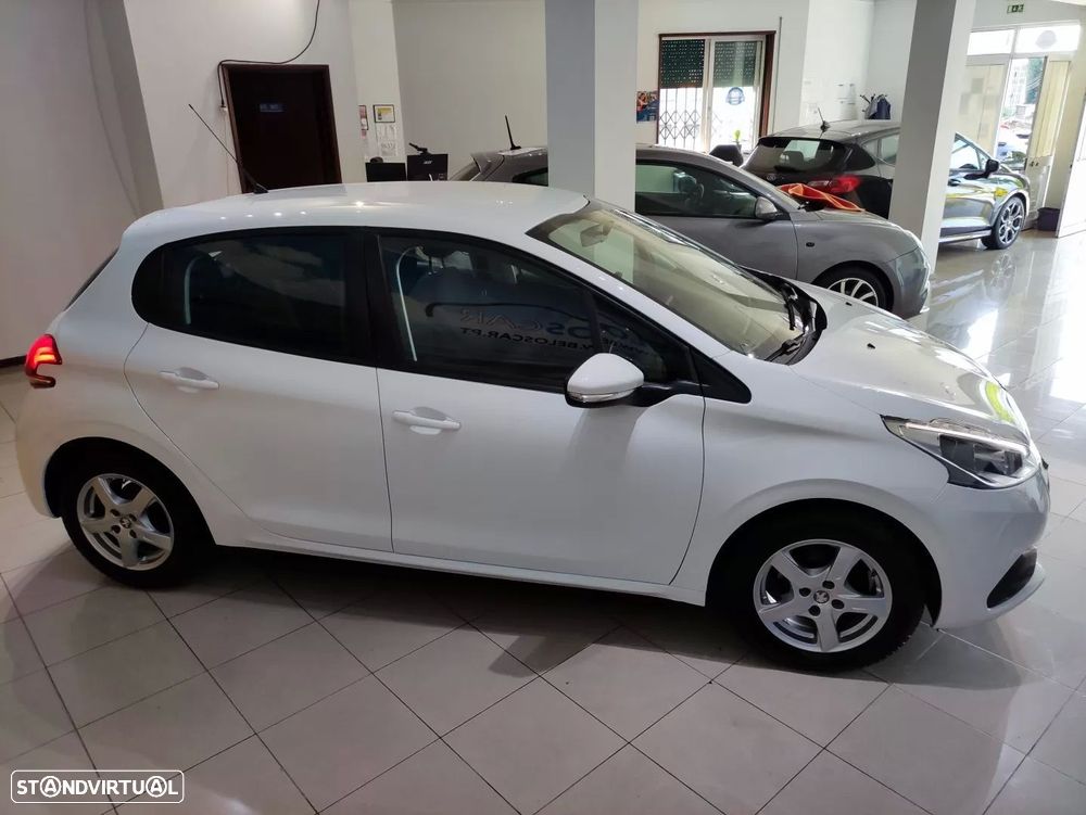 Peugeot 208 1.2 PureTech Active - 9