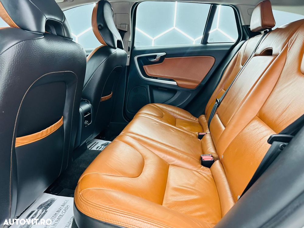 Volvo V60 D4 Geartronic Momentum - 15