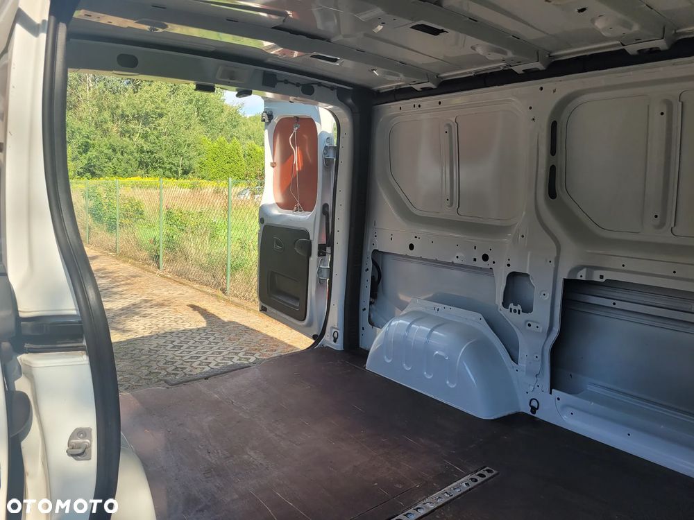 Renault TRAFIKA - 9