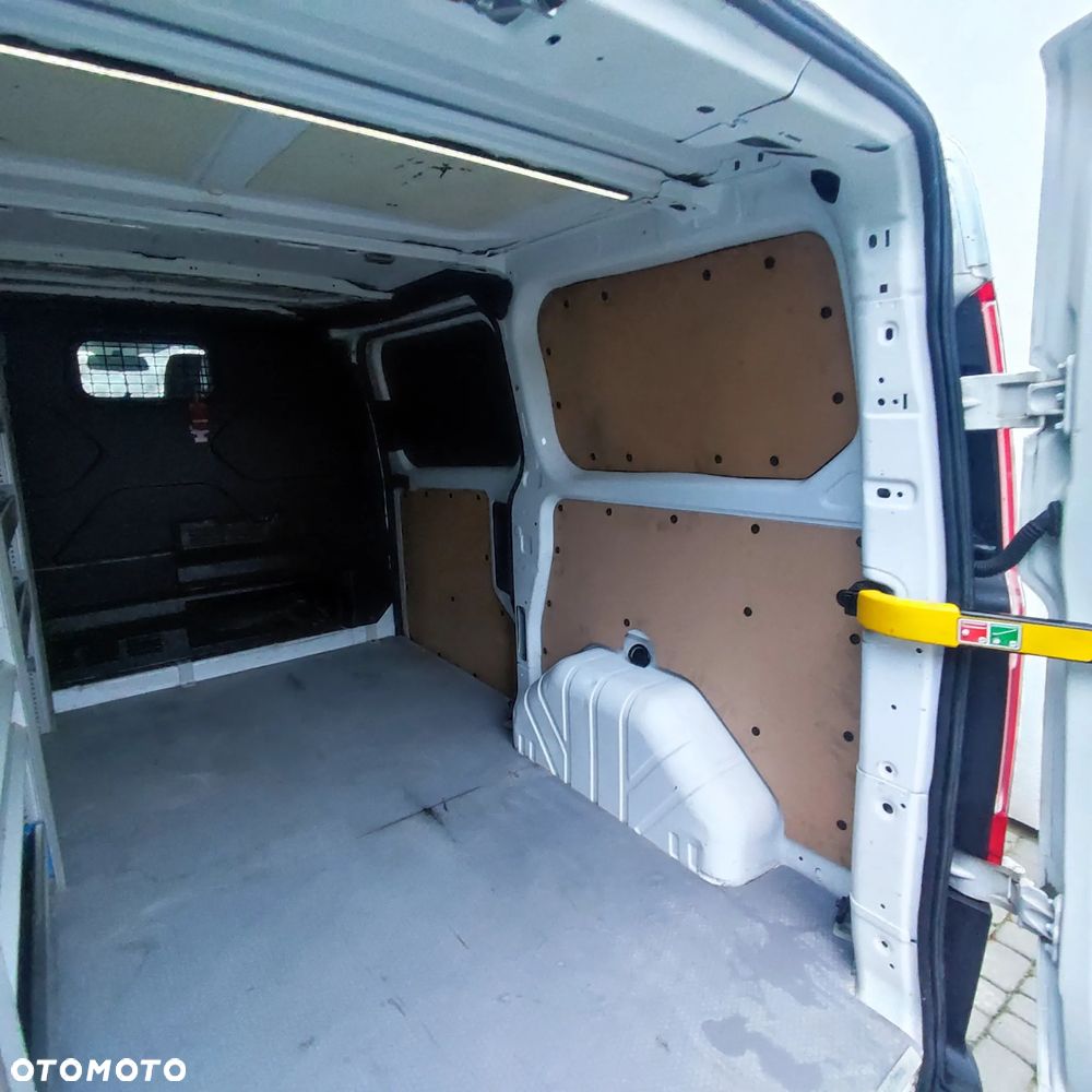 Ford Transit Custom - 23