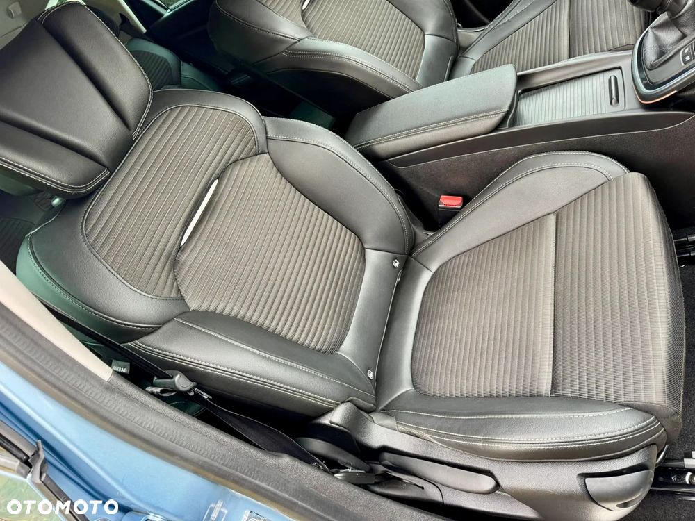 Renault Scenic ENERGY TCe 130 BOSE EDITION - 21