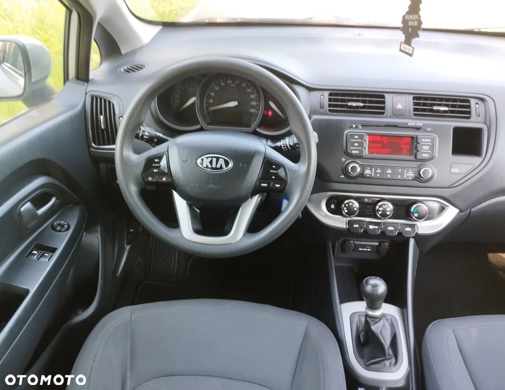 Kia Rio 1.2 Edition 7 - 12