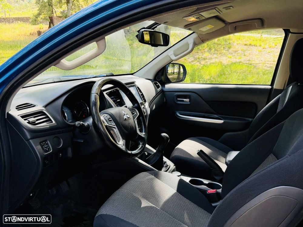 Mitsubishi L200 - 25