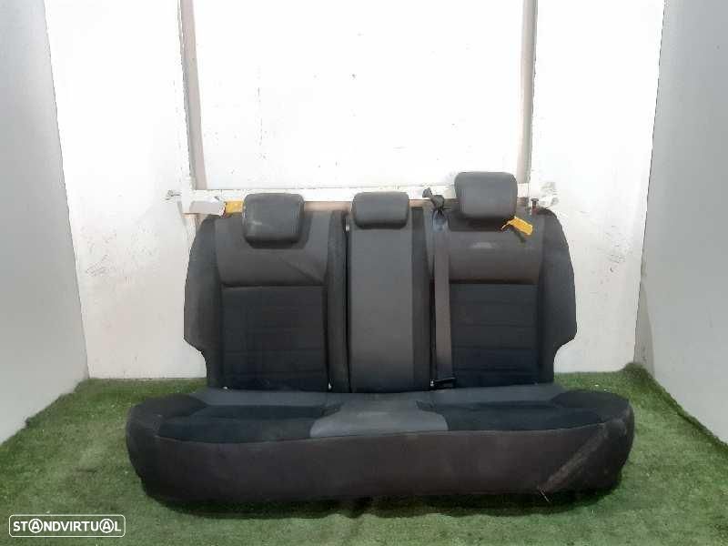 BANCOS TRASEIROS NISSAN JUKE - 1