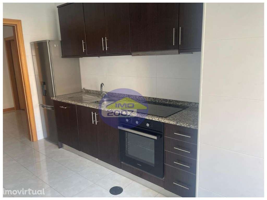 Apartamento T2 em Canelas - Grande imagem: 2/18