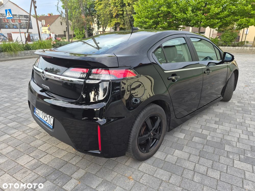 Opel Ampera - 32