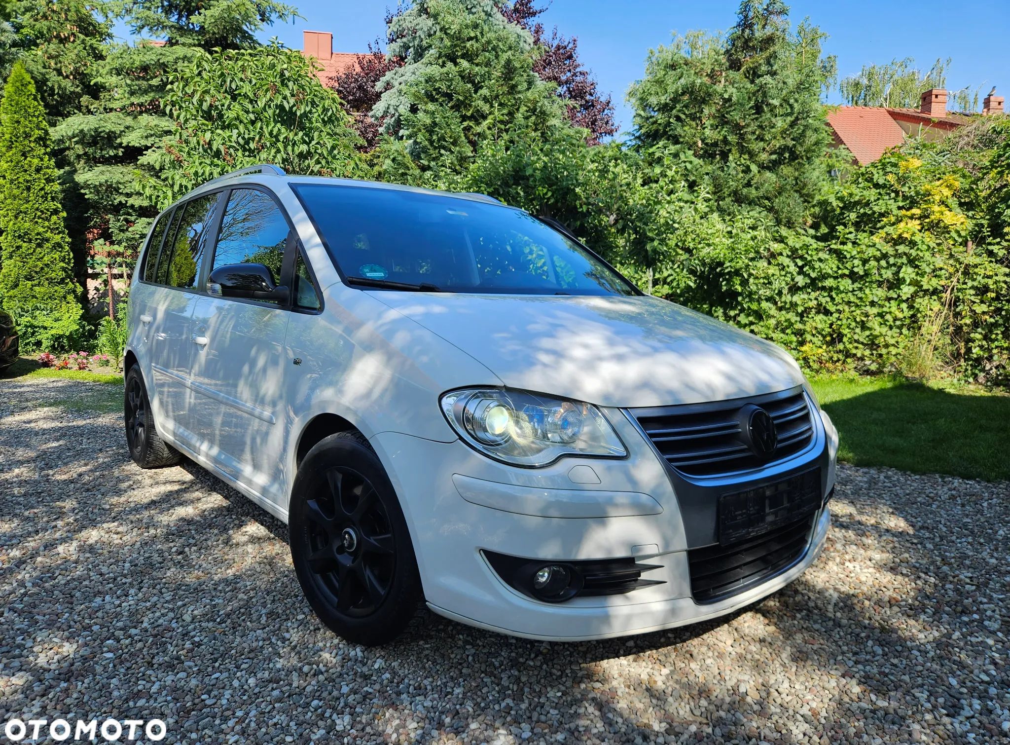 Volkswagen Touran 2.0 TDI DPF R-Line Edition - 1