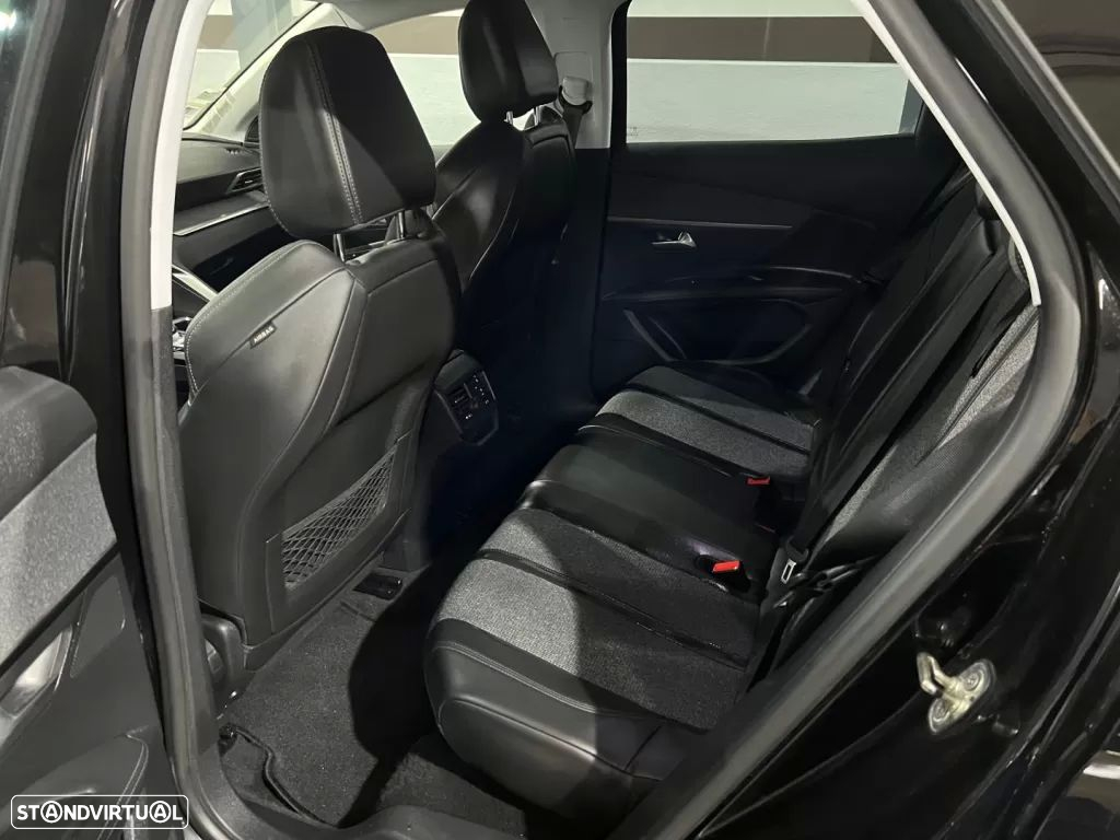 Peugeot 3008 1.6 BlueHDi Allure EAT6 J18 - 25