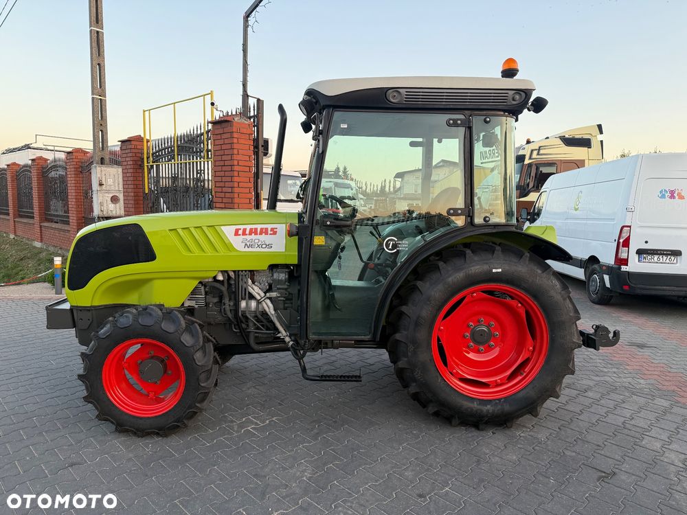 Claas NEXOS 240 VL 4WD 4.5L Pełzaki Półbiegi Rewers Sadowniczy - 8