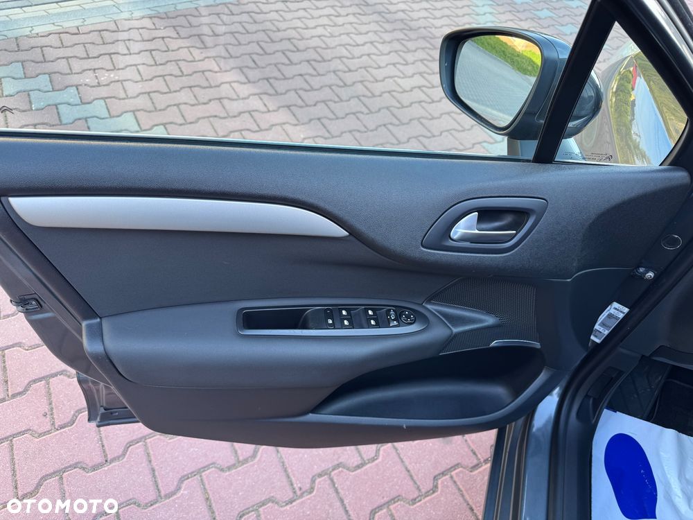 Citroën C4 VTi 120 Exclusive - 18