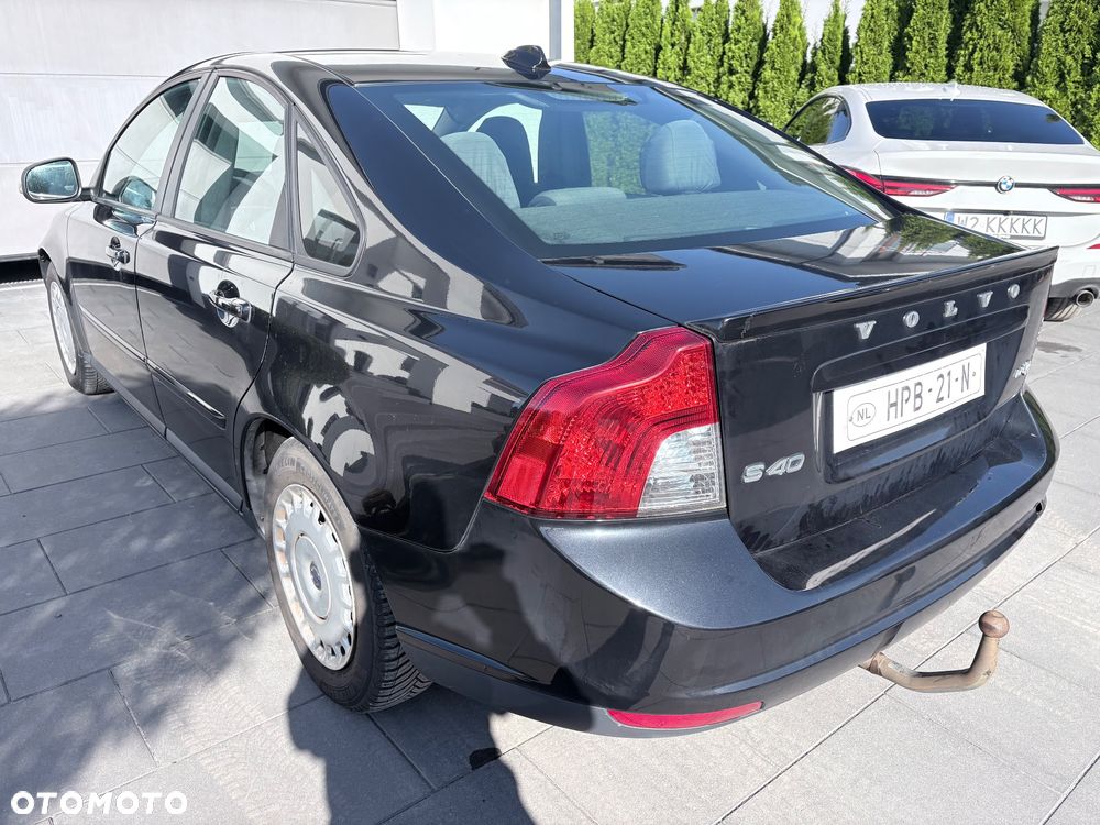Volvo S40 2010 photo 3