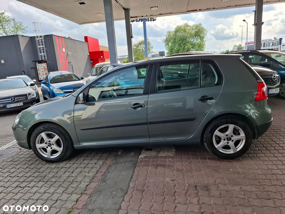 Volkswagen Golf 1.6 Comfortline - 19