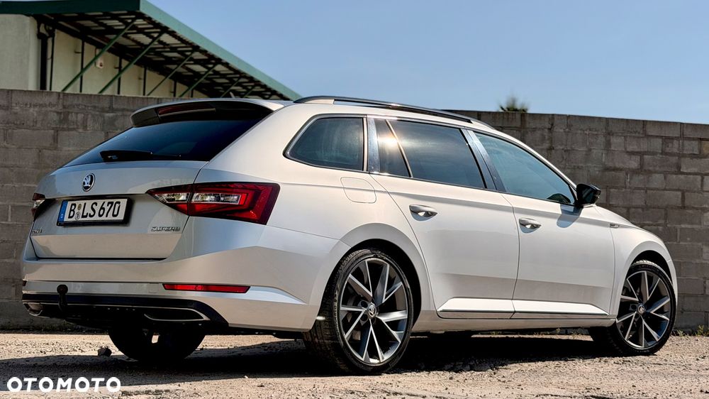 Skoda Superb 1.8 TSI DSG SportLine - 20