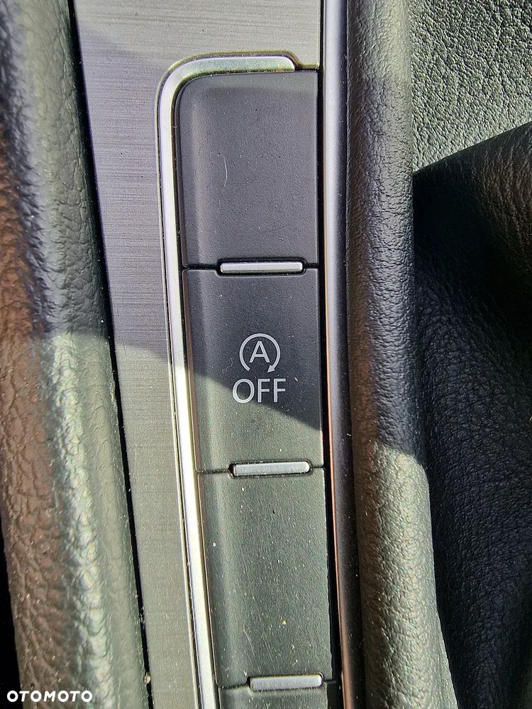 Volkswagen Golf VII 1.6 TDI BMT Comfortline - 13