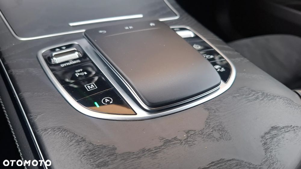 Mercedes-Benz GLC 200 d 4Matic 9G-TRONIC AMG Line Plus - 34