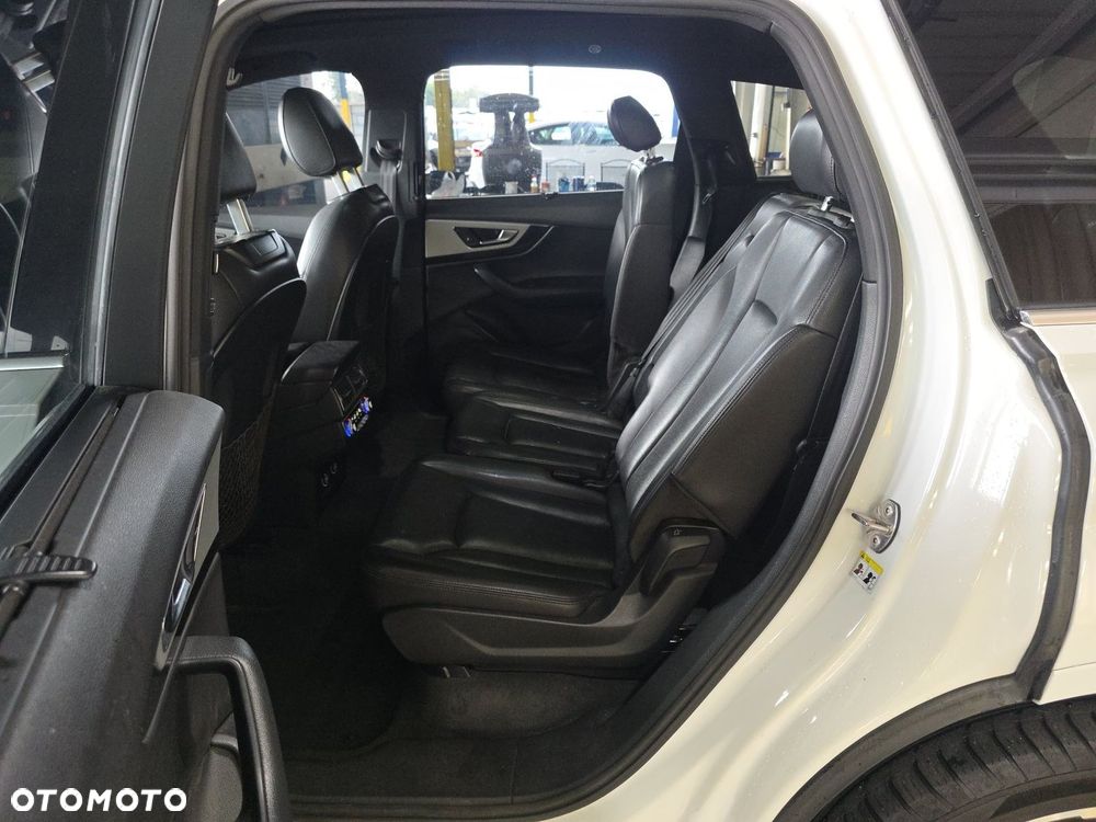 Audi Q7 - 23