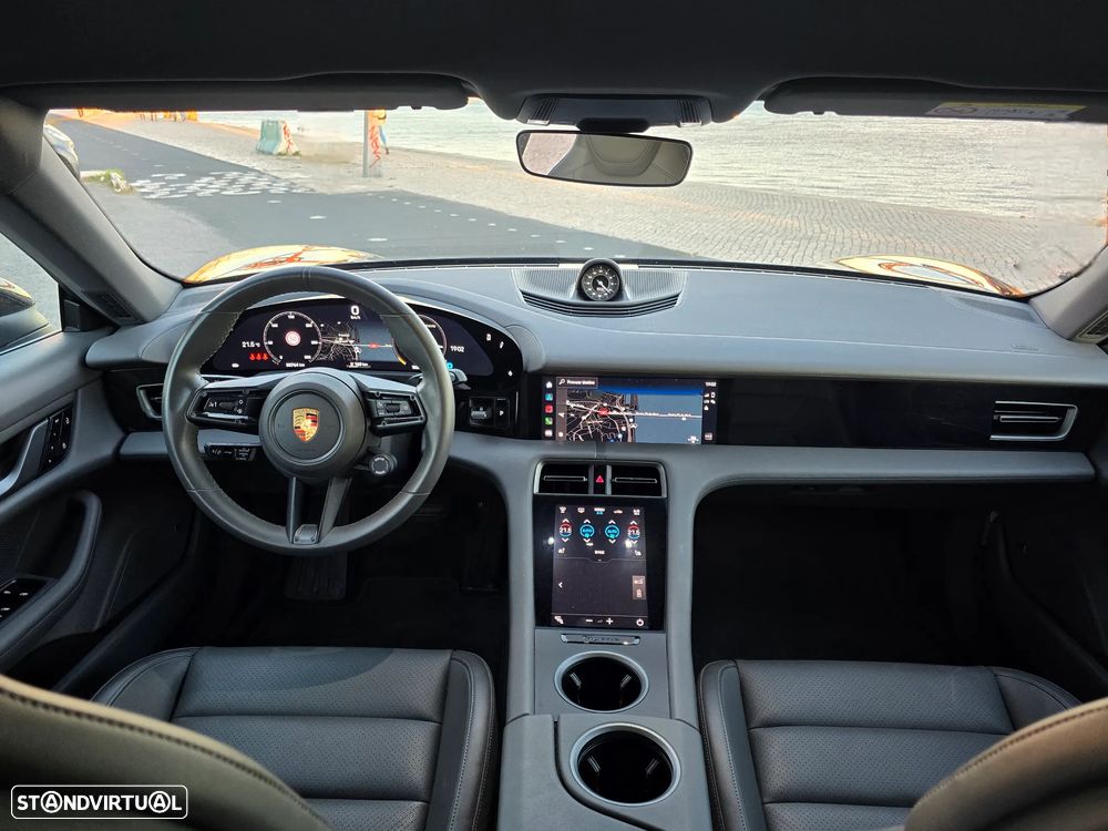 Porsche Taycan Standard - 9