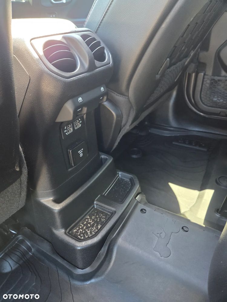 Jeep Wrangler Unlimited GME 2.0 Turbo Rubicon - 11