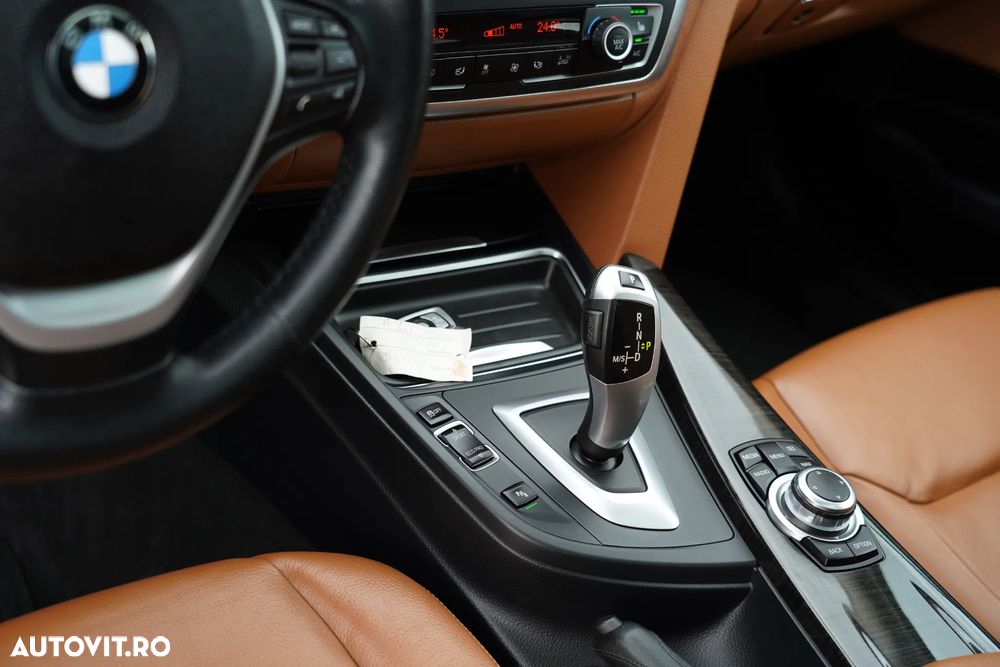 BMW Seria 3 320d Aut. Blue Performance Luxury Line - 15