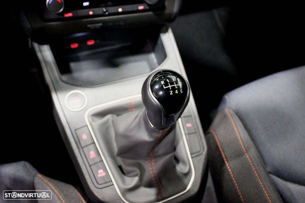 SEAT Ibiza 1.0 TSI FR - 34