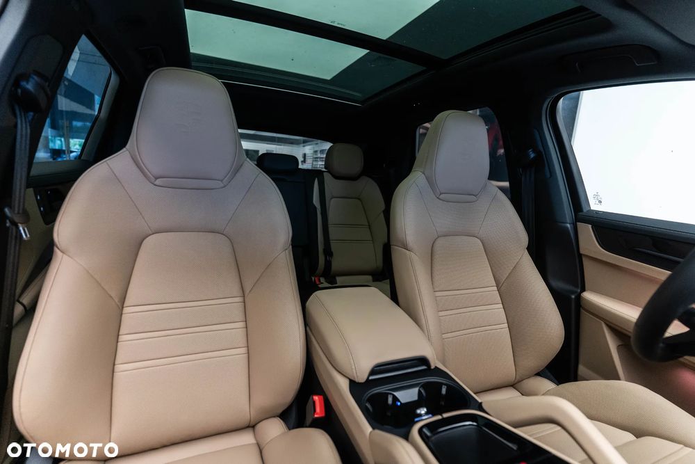 Porsche Cayenne Black Edition - 17