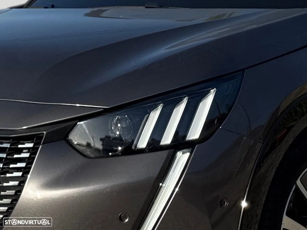Peugeot 208 1.2 PureTech GT Line EAT8 - 5