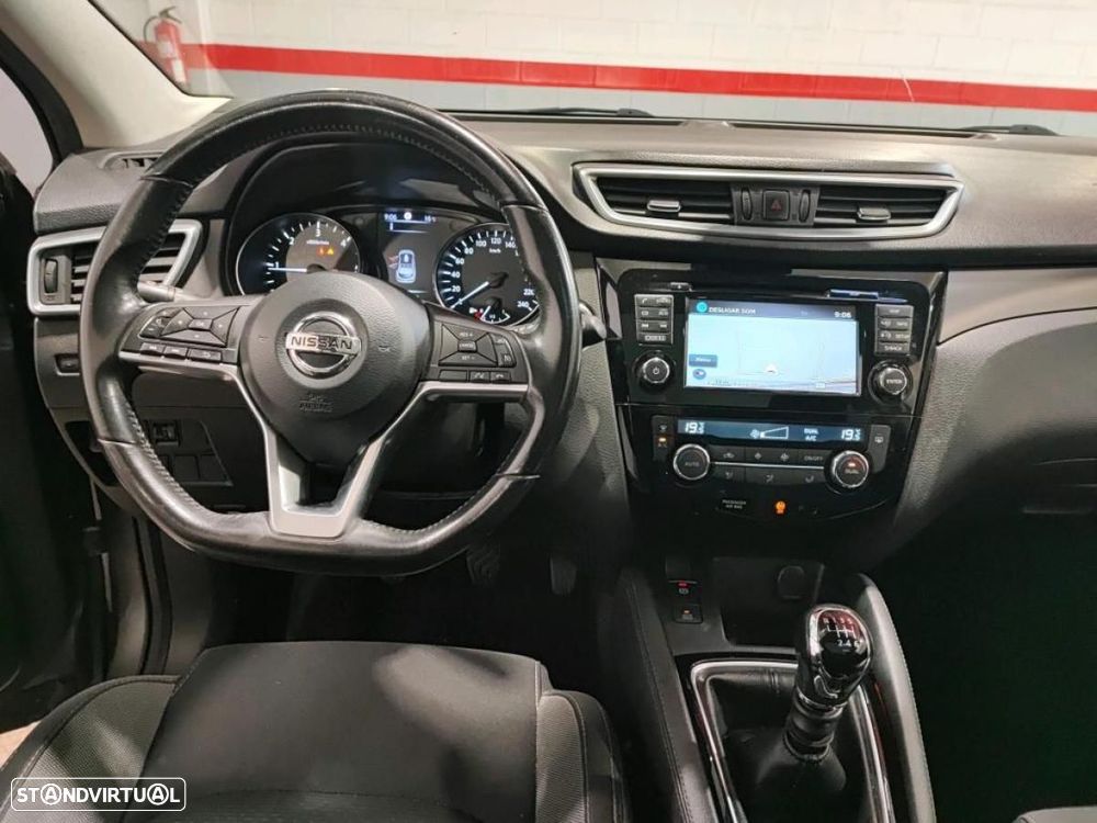 Nissan Qashqai 1.5 dCi N-Connecta - 6